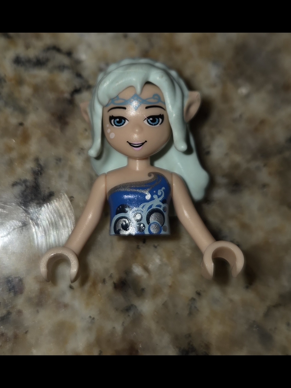 LEGO **RARE** Elves Naida Riverheart Minifigure 41196 Head & Torso ONLY